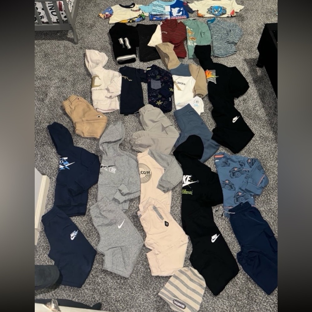 *SOLD* Little Boy’s HUGE Clothes Bundle - 5T